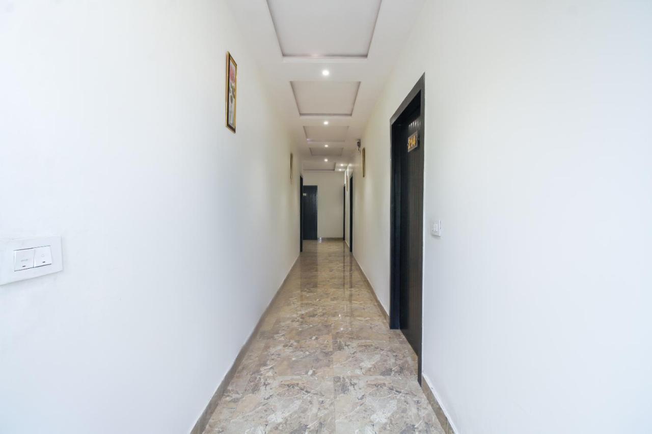 OYO 12750 Hotel Jalsa Tājganj Exterior foto